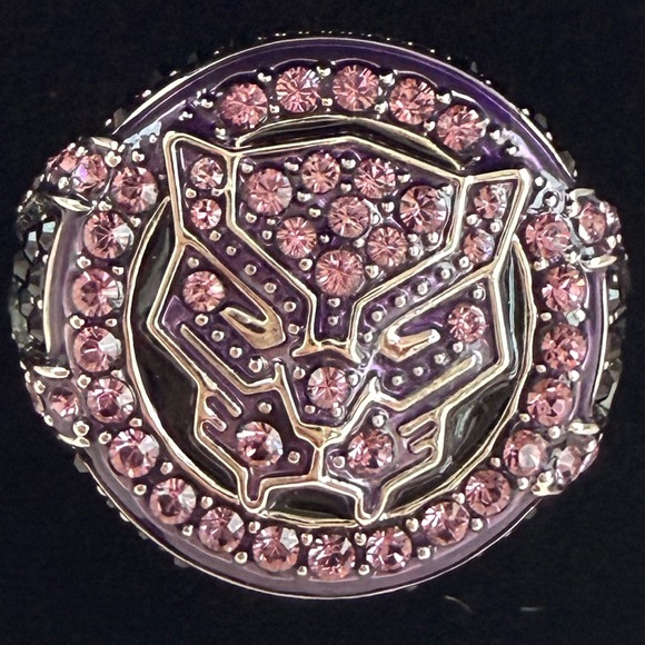 Limited edition Black Panther Swarovski ring - Picture 11 of 12